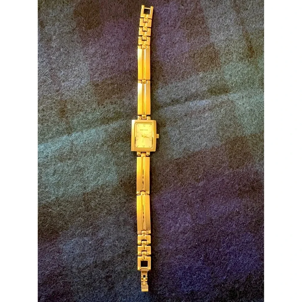 Anne Klein anne klein